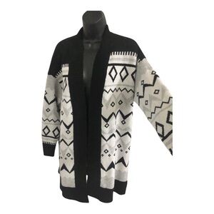 Jessica Simpson black beauty combo diamond print open front cardigan size Medium